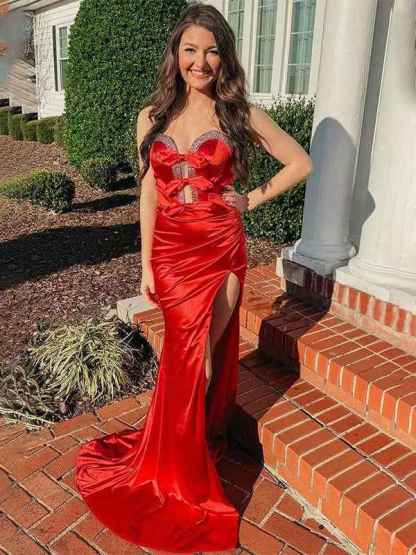 Red Mermaid Strapless V-Neck Bow Pleated Long Prom Dress with Slit