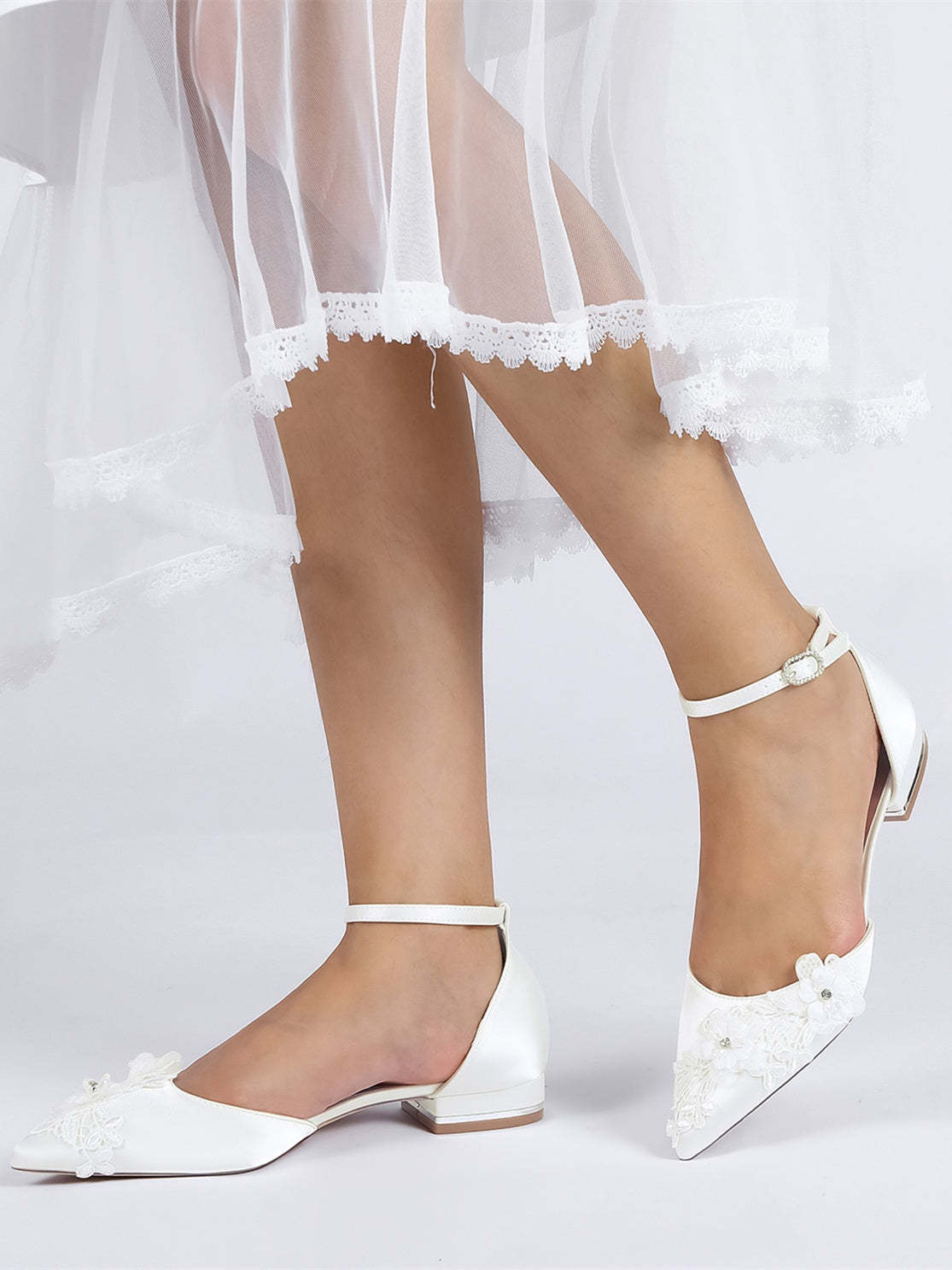 Bridesmaid Lace Flat Heel Wedding Shoes for Women with Pointed Toe