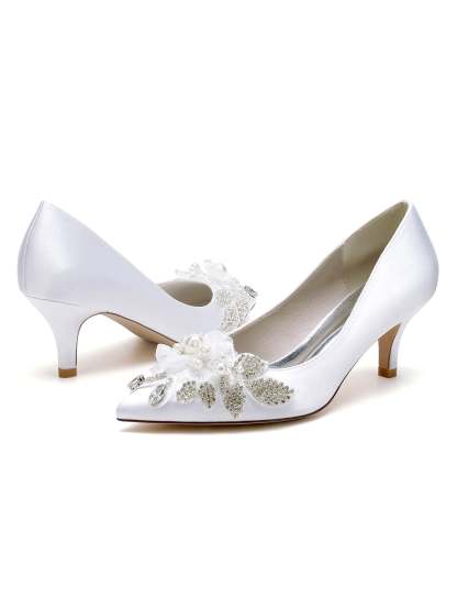Bridal Shoes for Women with Applique and Pointed Toe in Mid Heel