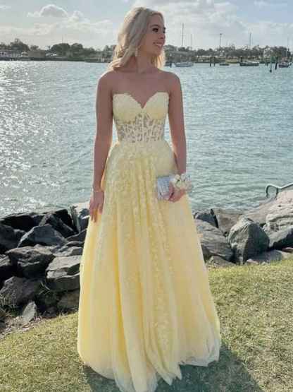 Strapless Lace Applique A-Line Empire-Waist Tulle Prom Dress