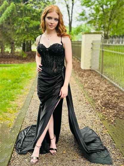 Green Mermaid Spaghetti Straps Bodice Long Prom Dress with Beads