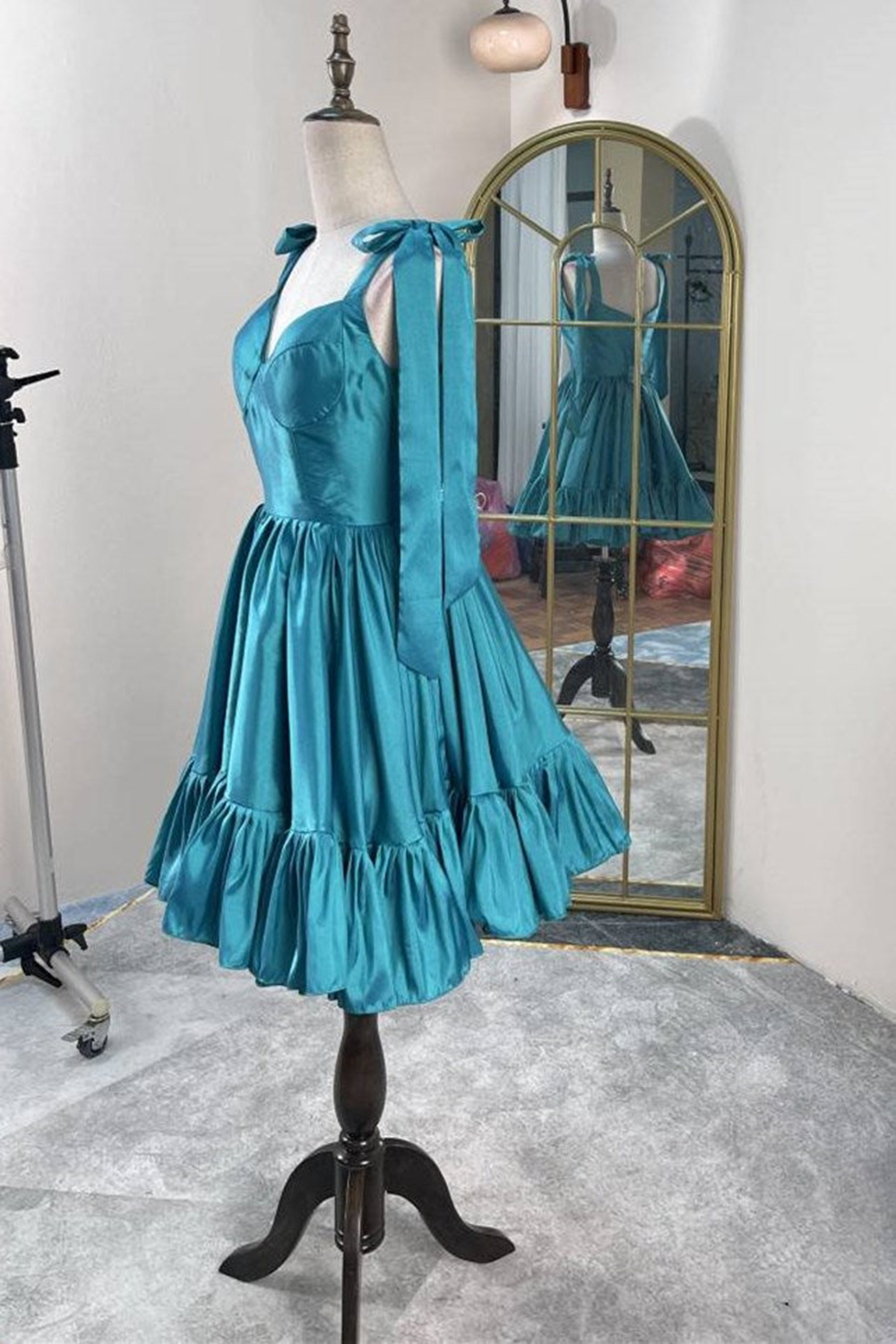 Simple Green Corset A-Line Ruched Short Homecoming Dress