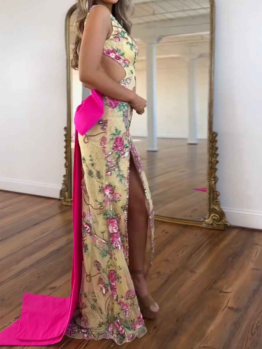 White Floral Embroidered Deep V-Neck Prom Dress with Oversized Bow Train