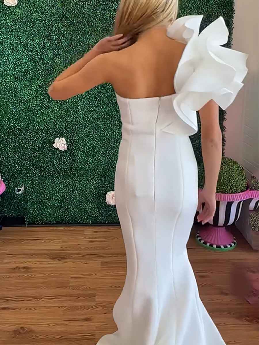 White One-Shoulder Mermaid Prom Dress with Sculptural Ruffle Strap