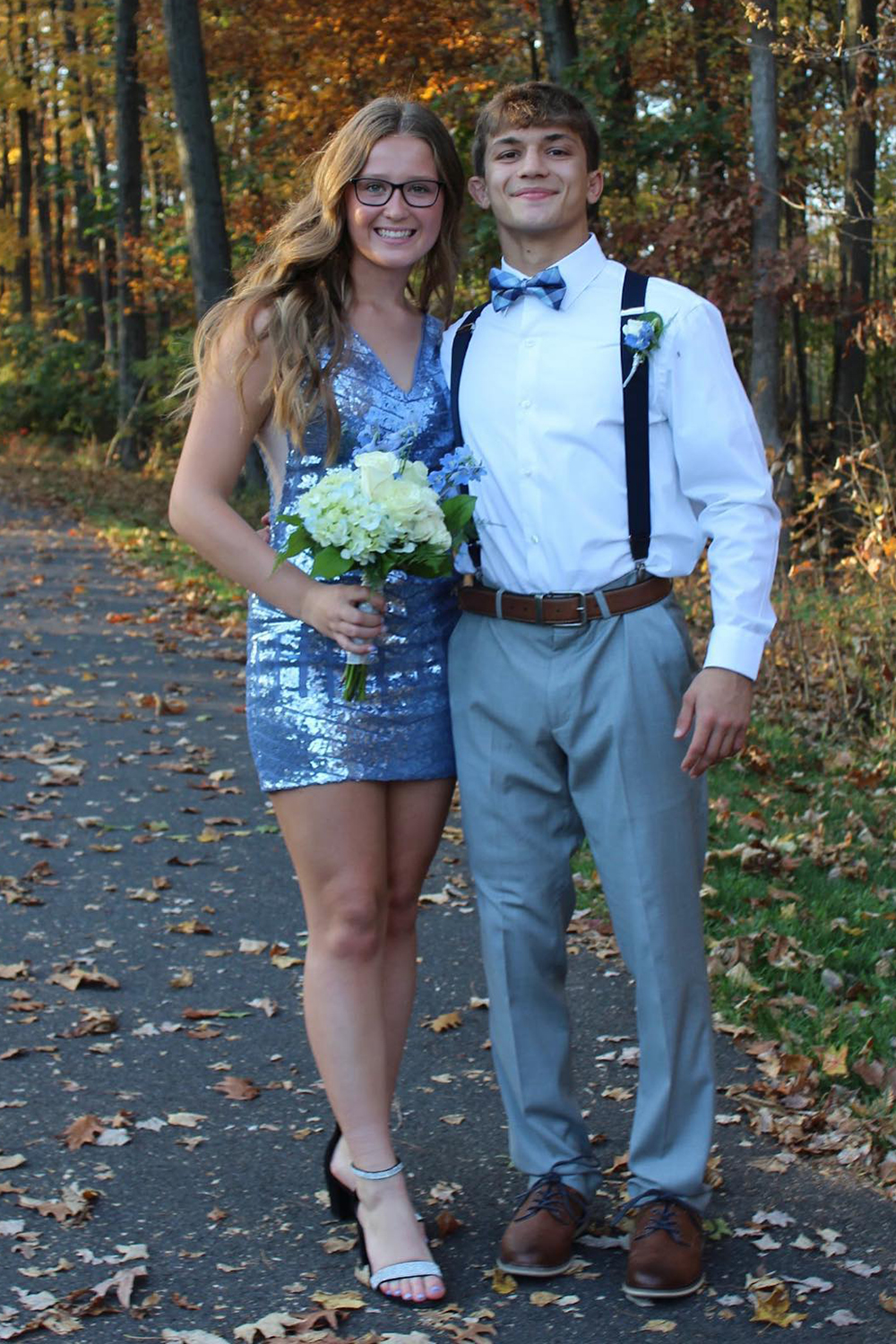 White Sequins V-Neck Tight Homecoming Dress