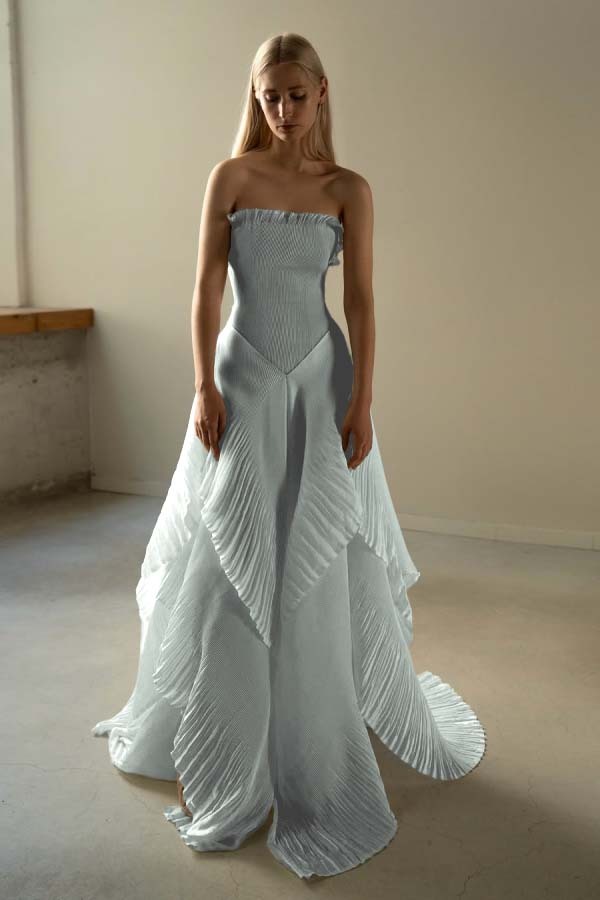 Chic Strapless Sleeveless Long Prom Dress With Ruffles Pleated