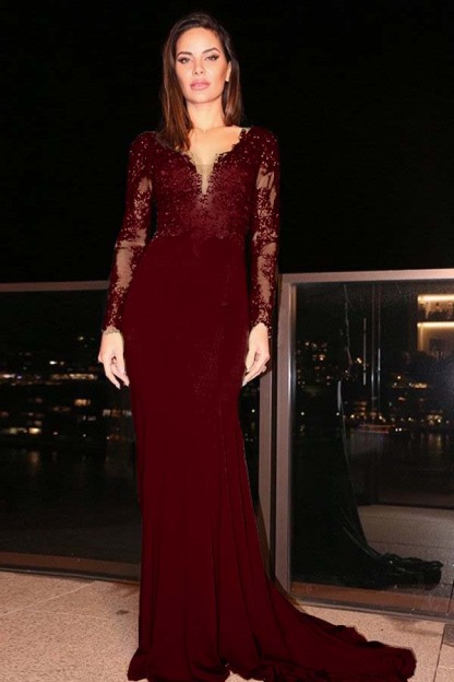 Long Sleeves Long Mermaid Prom Dress With Pleated Appliques