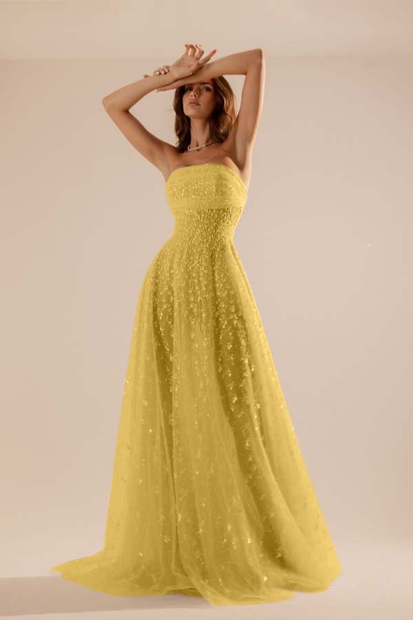 Charming Tulle Strapless Sleeveless Long Prom Dress With Beading