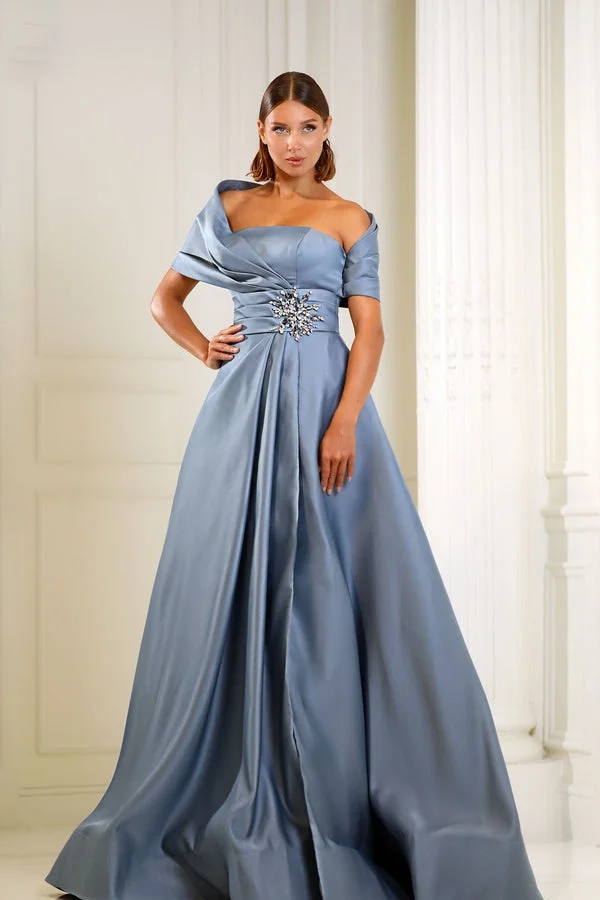 Off the Shoulder Sleeveless Long Prom Dress With Pleated Beading