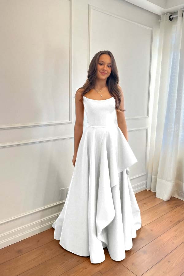 Glamorous Strapless Sleeveless Long Prom Dress With Pleated