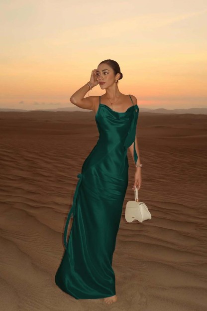 Spaghetti Strap Backless Sleeveless Long Mermaid Prom Dress With Pleated