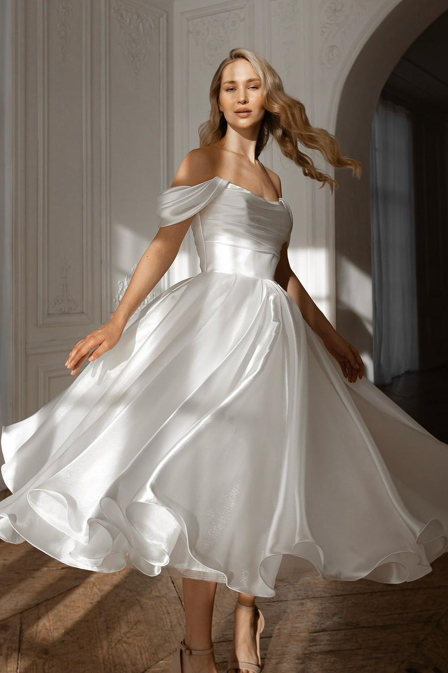 White Off the Shoulder Sleeveless Long Prom Dress With Pleated