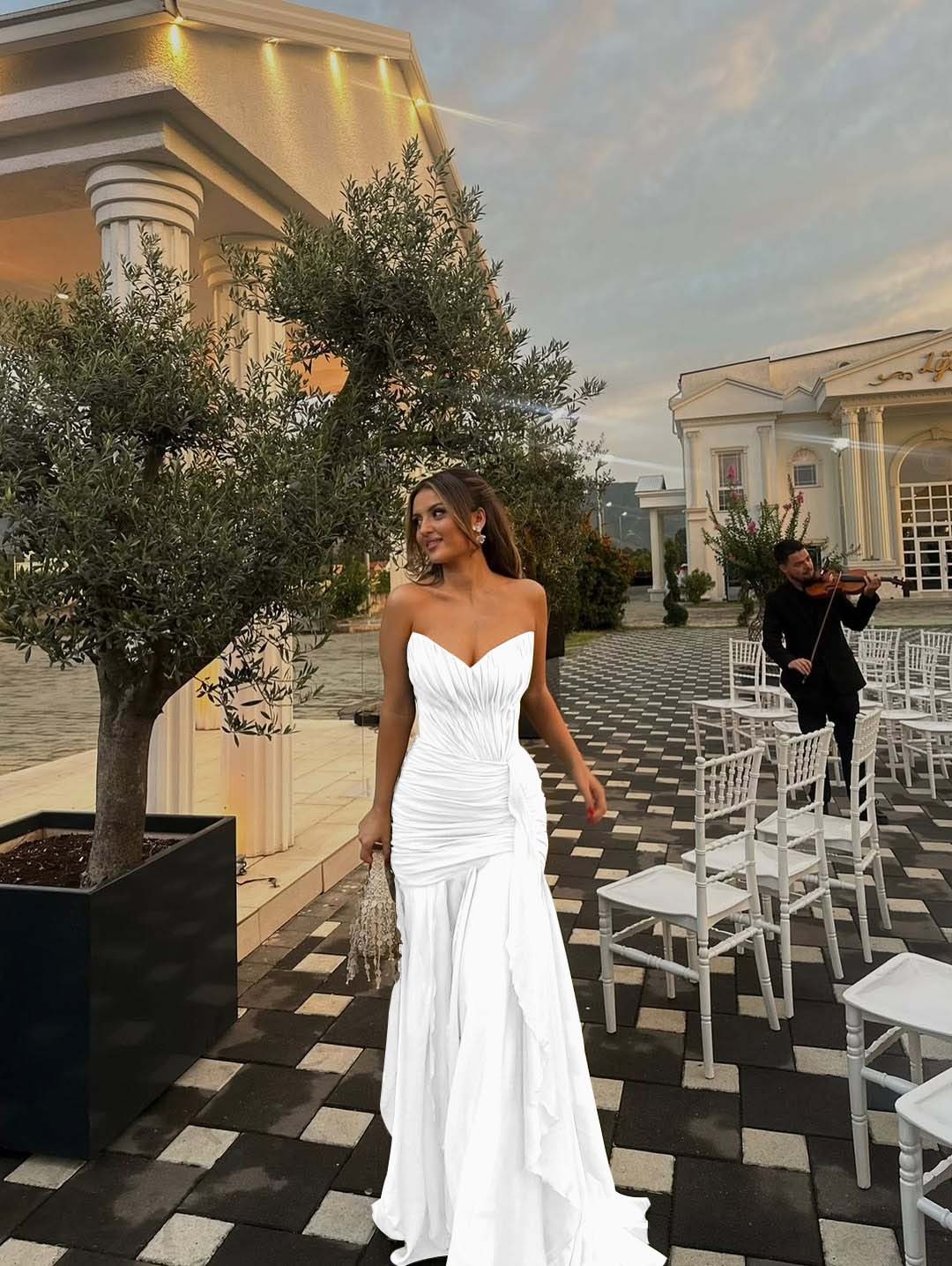 Strapless V Neck Sleeveless Long Prom Dress With Pleated Ruffle