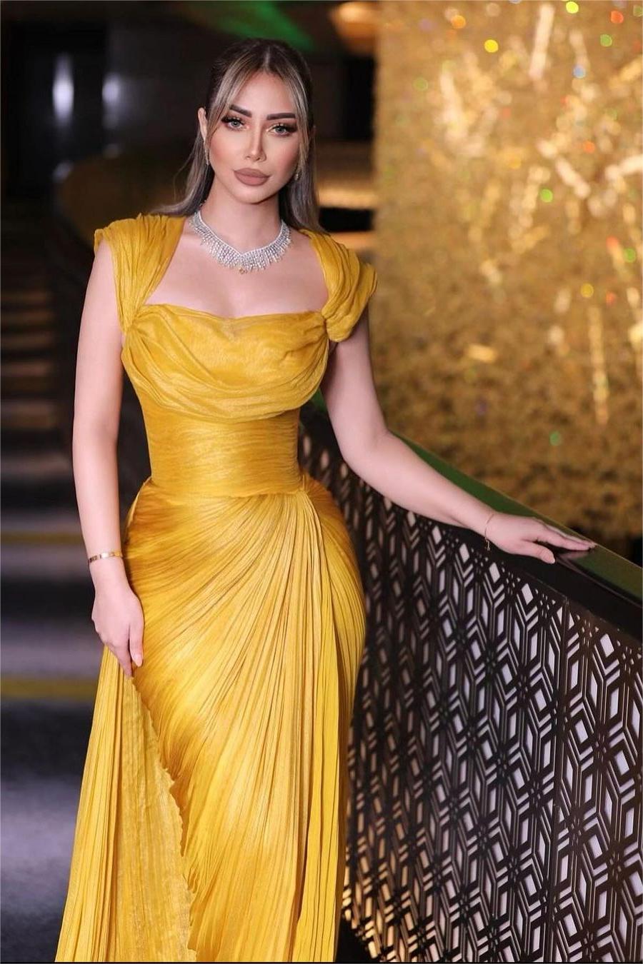 Daffodils Square Neck Sleeveless High Waist Long Pleated Prom Dress With Split