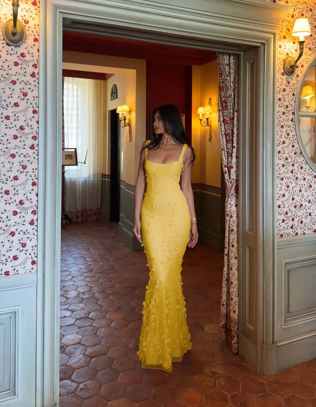 Straps Sleeveless Long Mermaid Prom Dress With Appliques Pleated