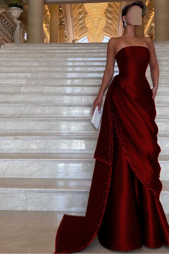 Chic Strapless Sleeveless Long Prom Dress With Pleated Beading