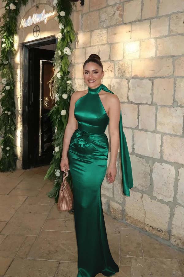 Charming Halter Sleeveless Long Mermaid Prom Dress With Pleated