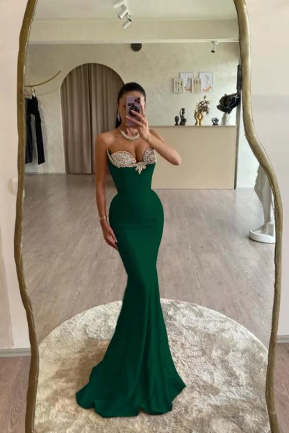 Strapless Sleeveless Long Mermaid Prom Dress With Beading Pleated