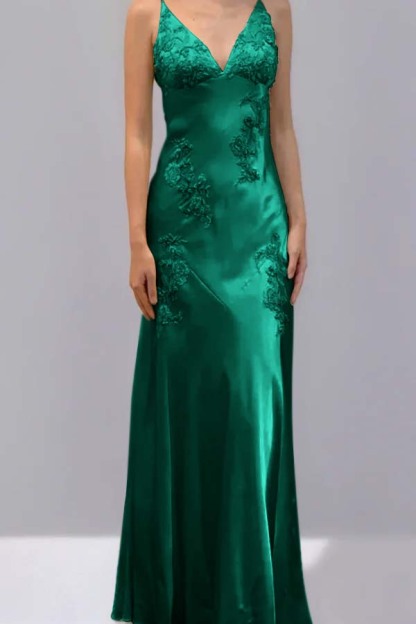 Spaghetti Strap V Neck Sleeveless Long Prom Dress With Appliques