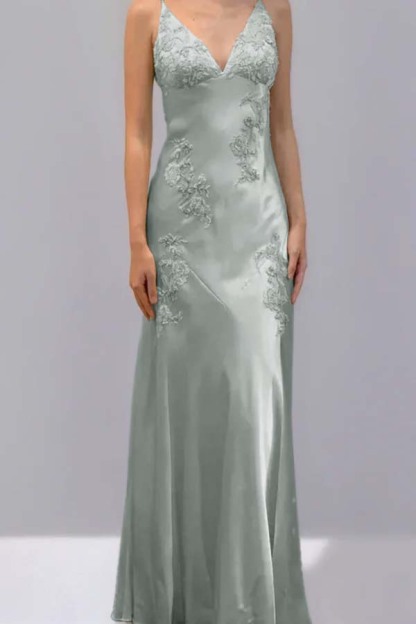 Spaghetti Strap V Neck Sleeveless Long Prom Dress With Appliques