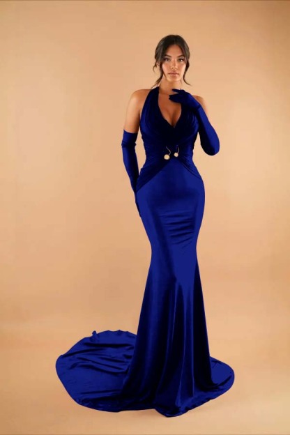 Halter Sleeveless Long Mermaid Prom Dress With Pleated Gloves