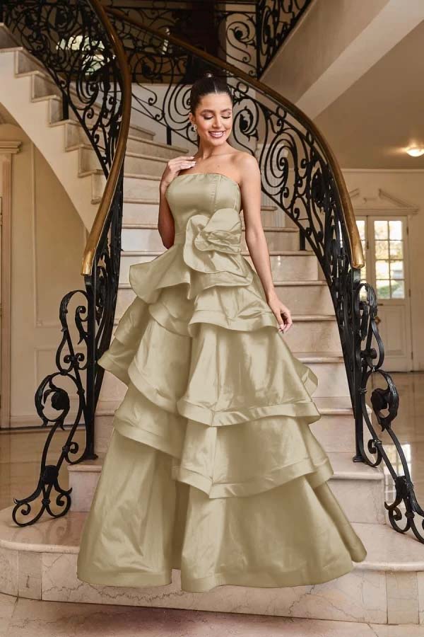 Chic Strapless Sleeveless Long Prom Dress With Pleated Ruffles