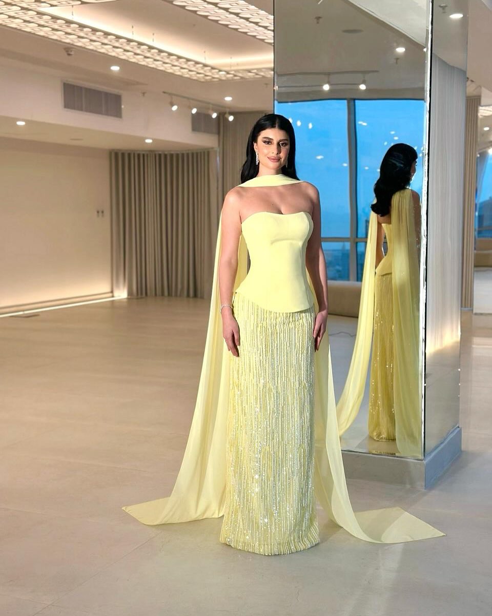 Charming Strapless Sleeveless Long Prom Dress With Beading Pleated