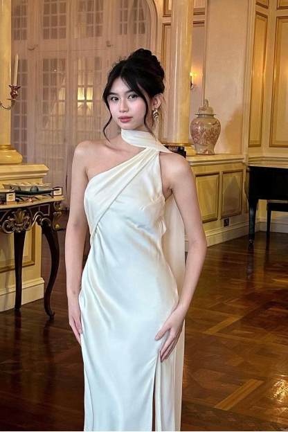 Halter Sleeveless Backless Long Mermaid Prom Dress With Pleated