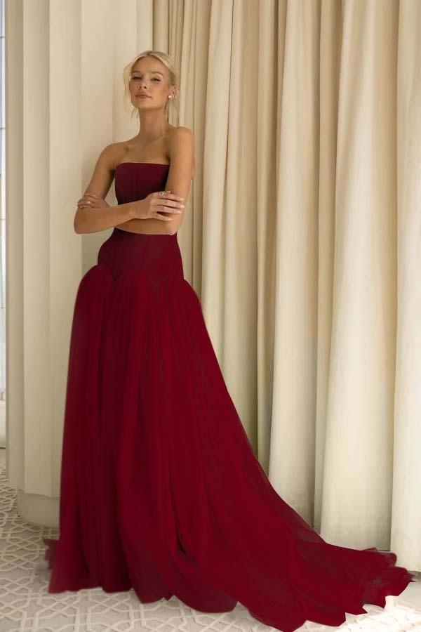 Charming Tulle Strapless Sleeveless Long Prom Dress With Pleated