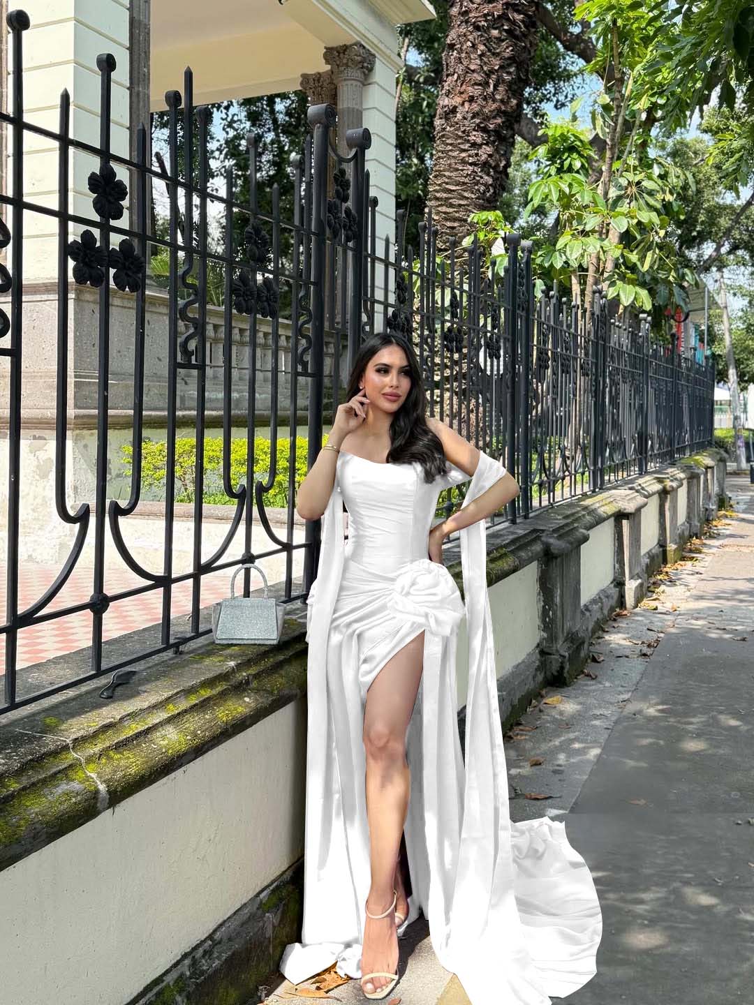 Strapless Sleeveless Long Mermaid Prom Dress With Split Pleated