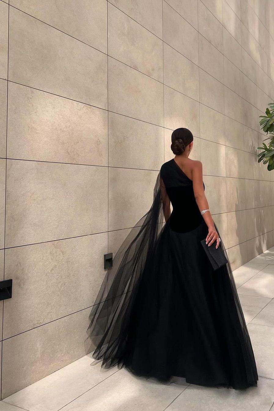 Chic Black Tulle One Shoulder Sleeveless Ball Gown Long Prom Dress