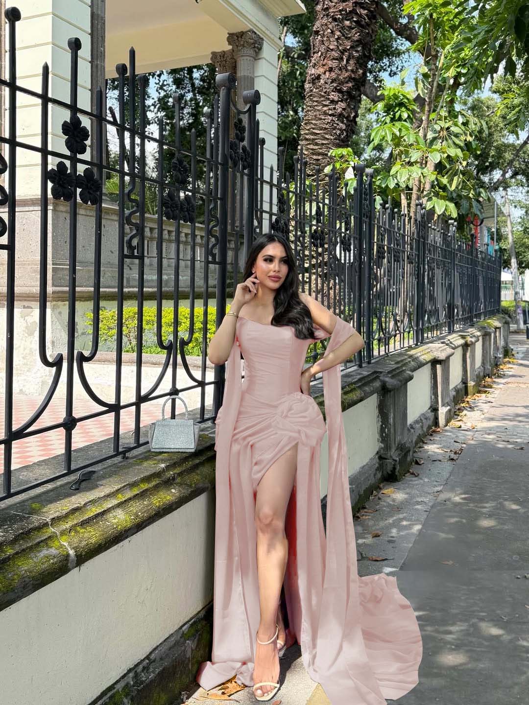 Strapless Sleeveless Long Mermaid Prom Dress With Split Pleated