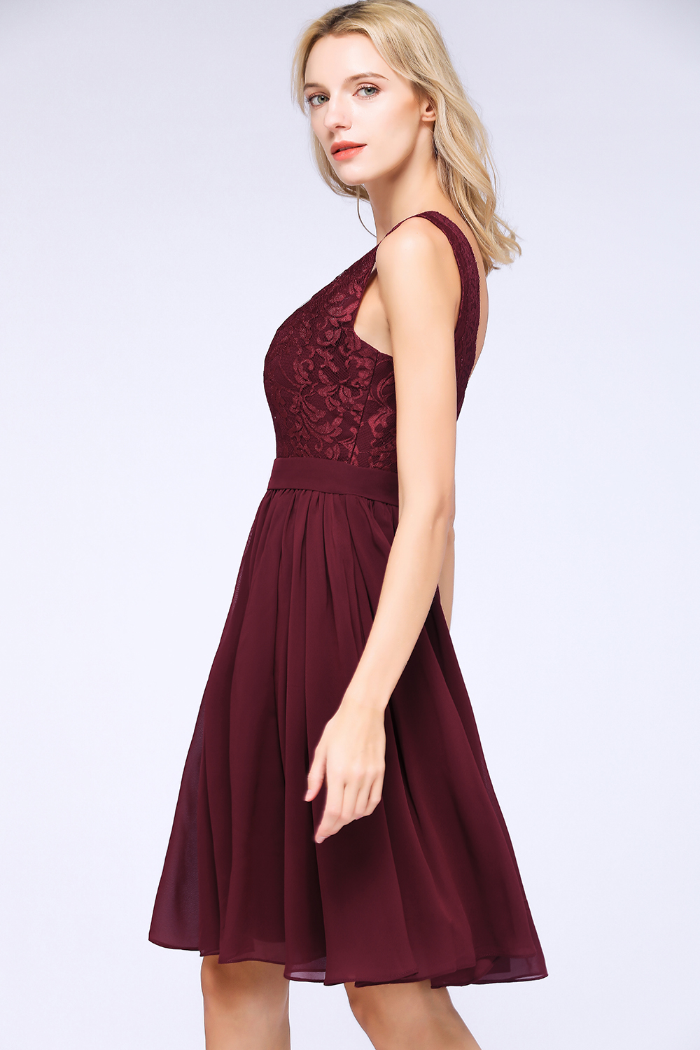 BMbridal Elegant Lace V-Neck Short Burgundy Chiffon Bridesmaid Dress with Ruffle-BMbridal