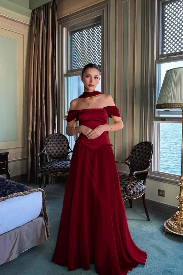 Stunning Off the Shoulder Sleeveless Long Prom Dress With Pleated