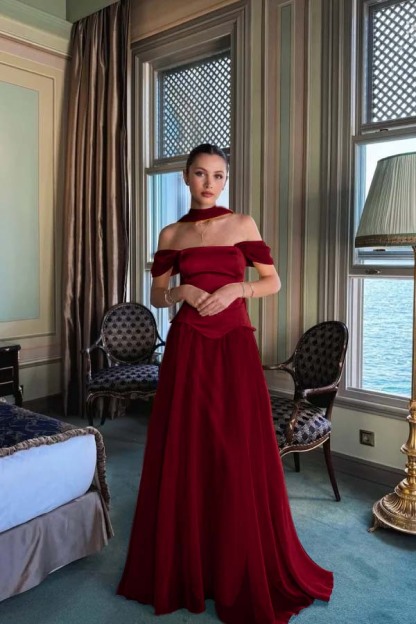 Stunning Off the Shoulder Sleeveless Long Prom Dress With Pleated