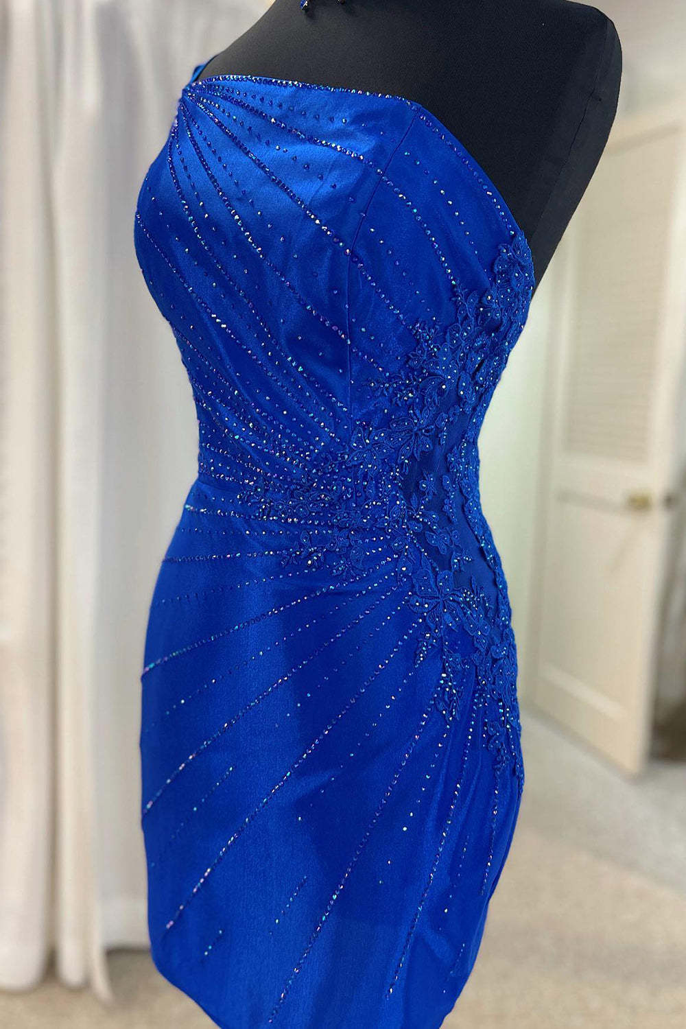 Sparkly Royal Blue Sequined One Shoulder Tight Short Homecoming Dress with Appliques