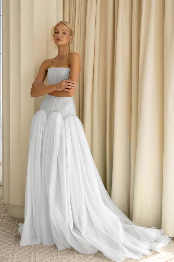 Charming Tulle Strapless Sleeveless Long Prom Dress With Pleated