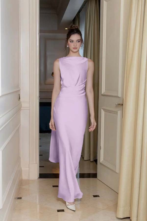 Long Slimming Sleeveless Prom Dress Flowy Backless With Pleated