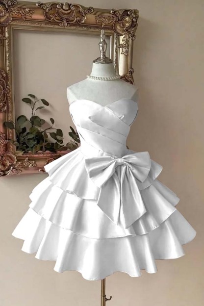 Strapless Sweetheart Sleeveless Short Prom Dress With Pleated