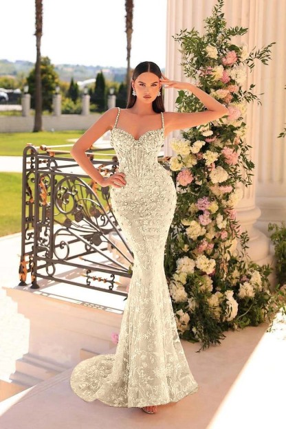 Spaghetti Strap Sleeveless Mermaid Appliques Long Prom Dress With Beadings