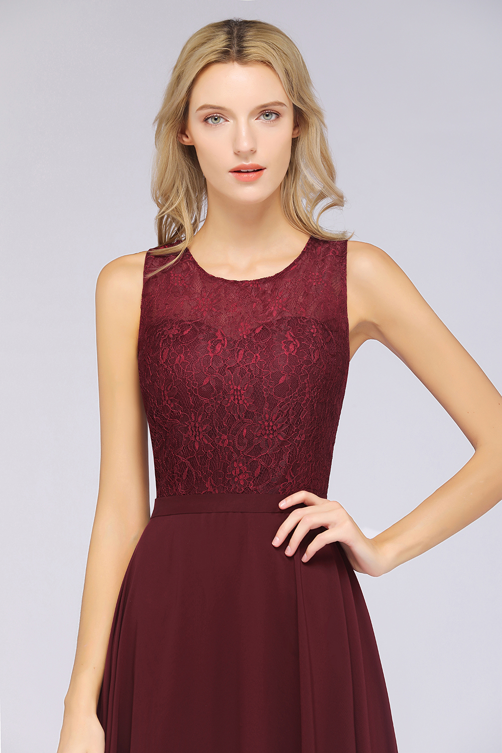 BMbridal Elegant Roud Neckline Sleeveless Burgundy Lace Bridesmaid Dress Online-BMbridal