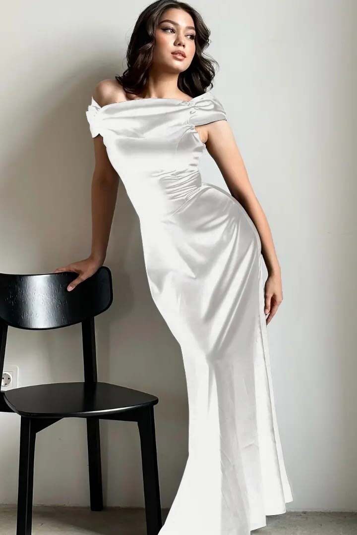 Off the Shoulder Sleeveless Long Mermaid Prom Dress With Pleated