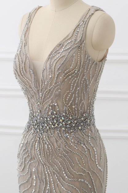 Amazing Tulle Sleeveless V Neck Prom Dress Mermaid With Beading