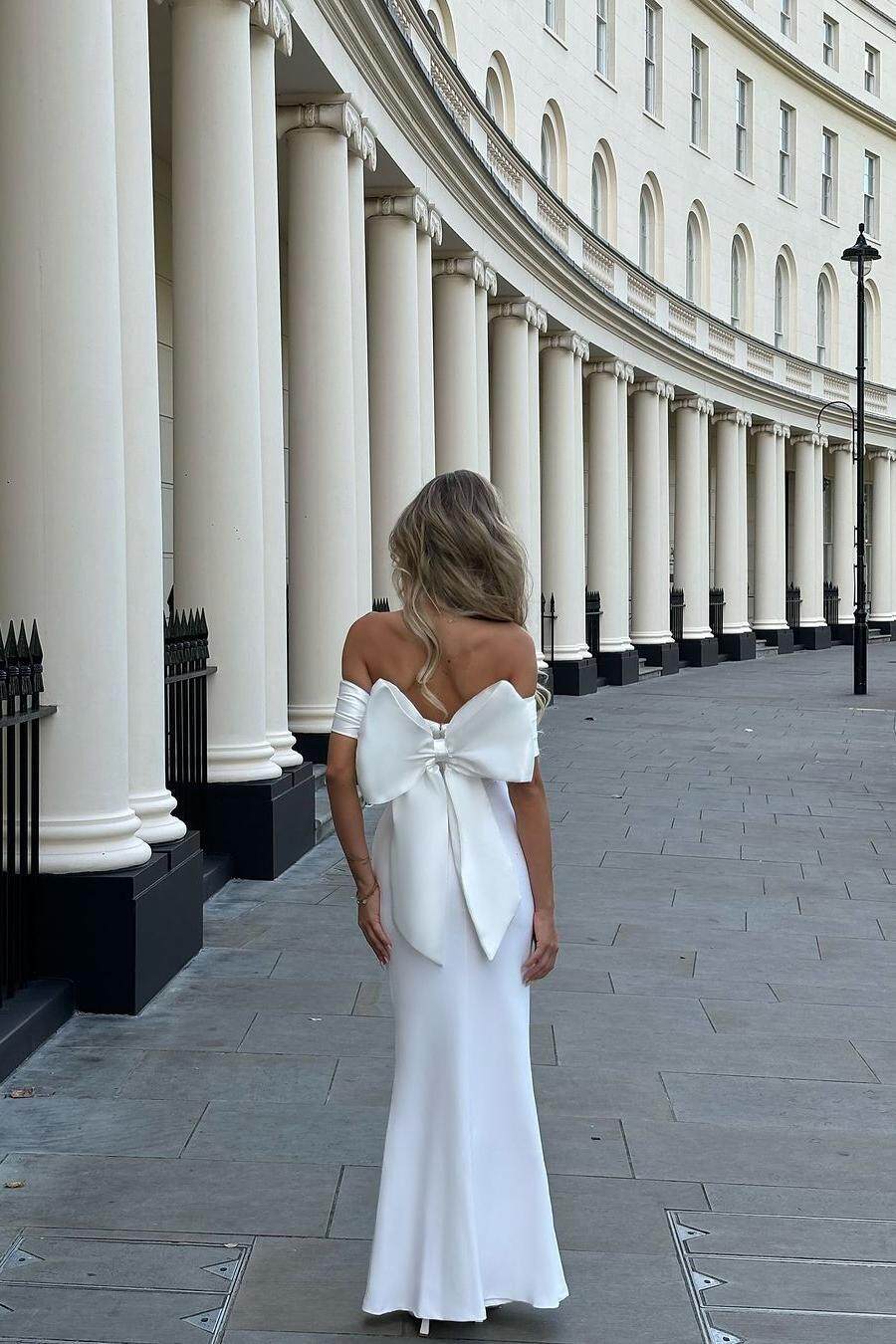 Sleeveless Off the Shoulder Long Mermaid Prom Dress With Pleated