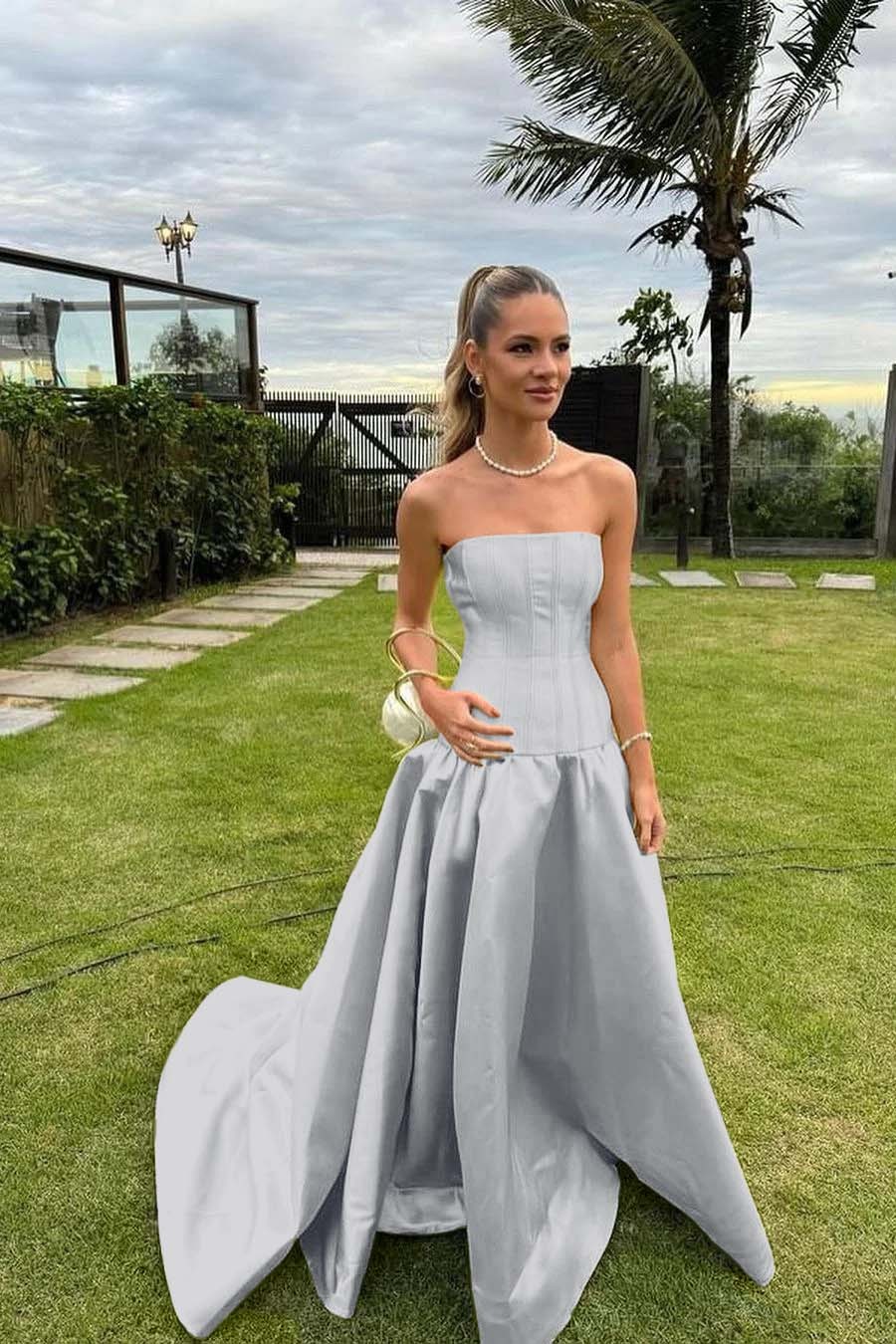 Chic Strapless Sleeveless Bateau Long Prom Dress With Pleated