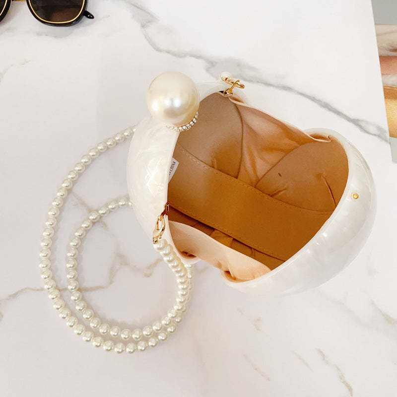 Cloud Glue Acrylic Clutch Bags in Pleated Goose Egg Shape