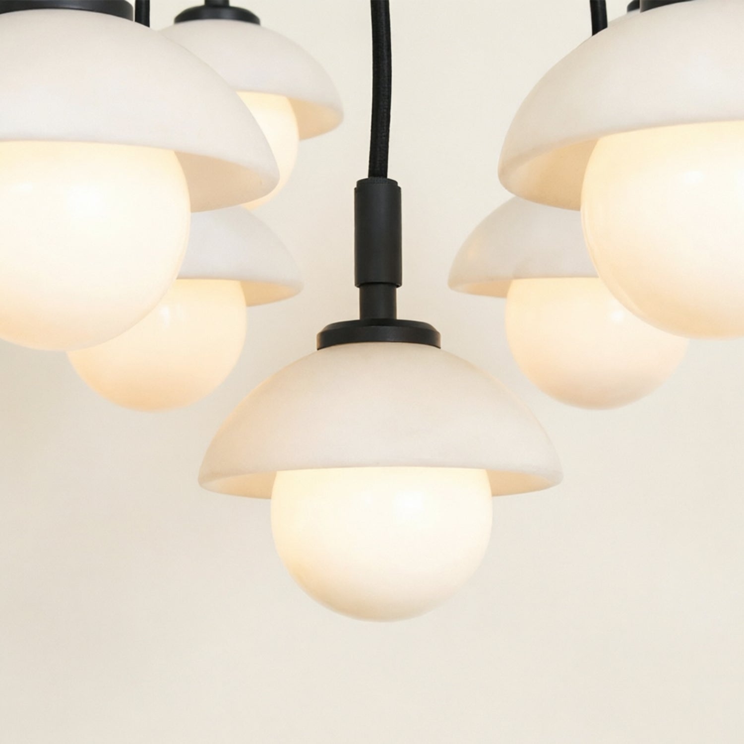 Glowen Alabaster Round Chandelier 32"