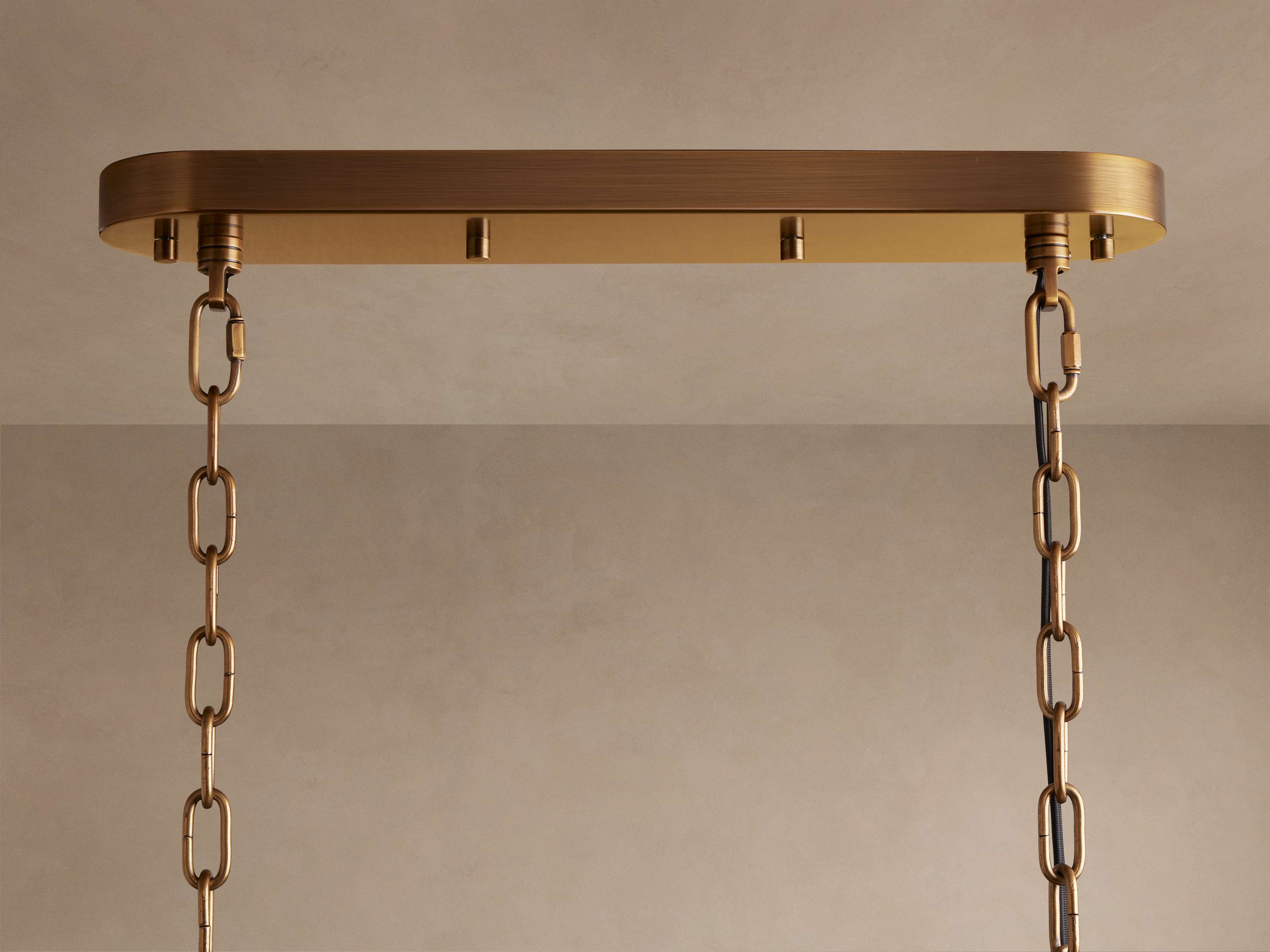 Neve Linear Chandelier