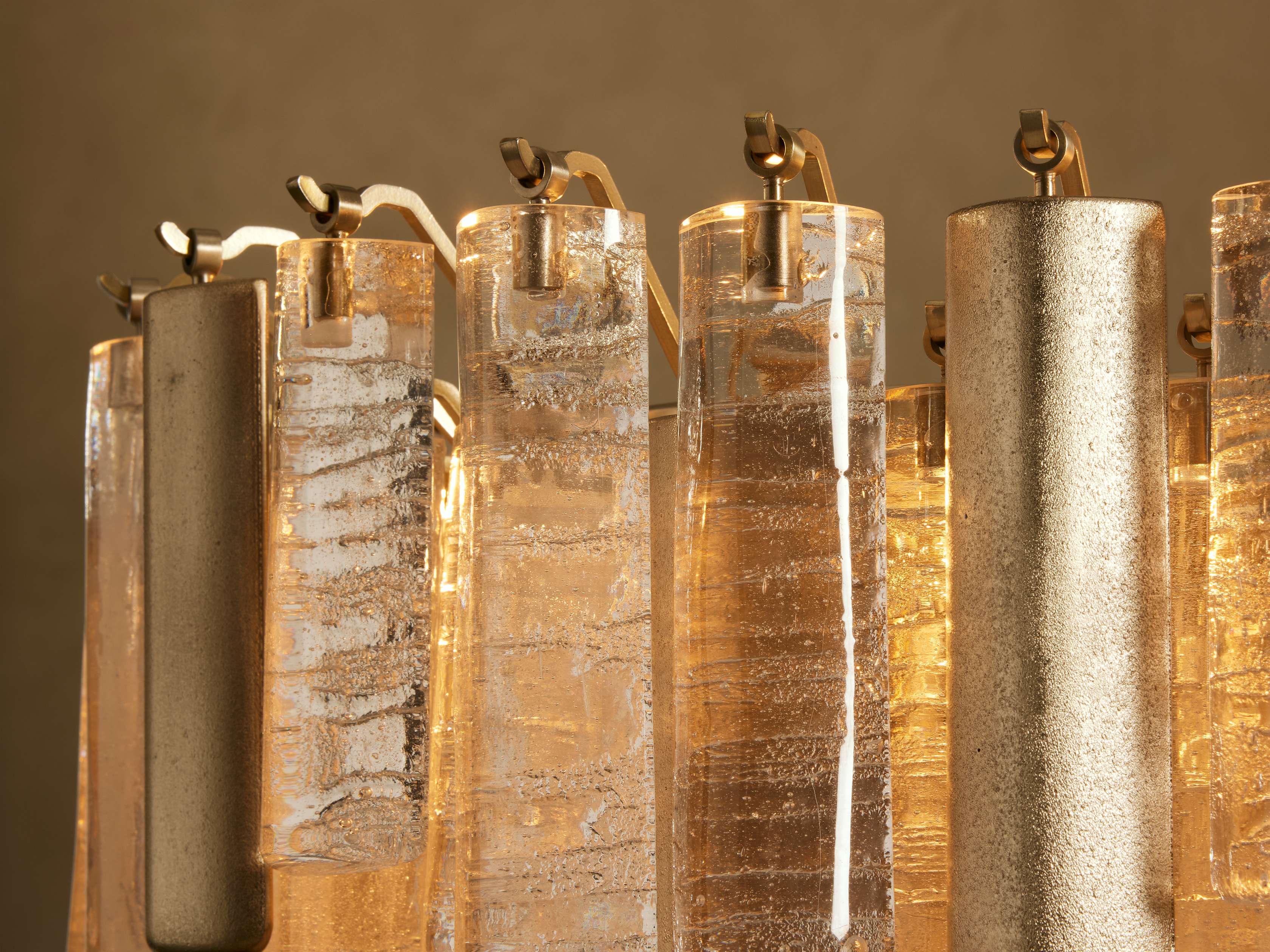 Neve Linear Chandelier