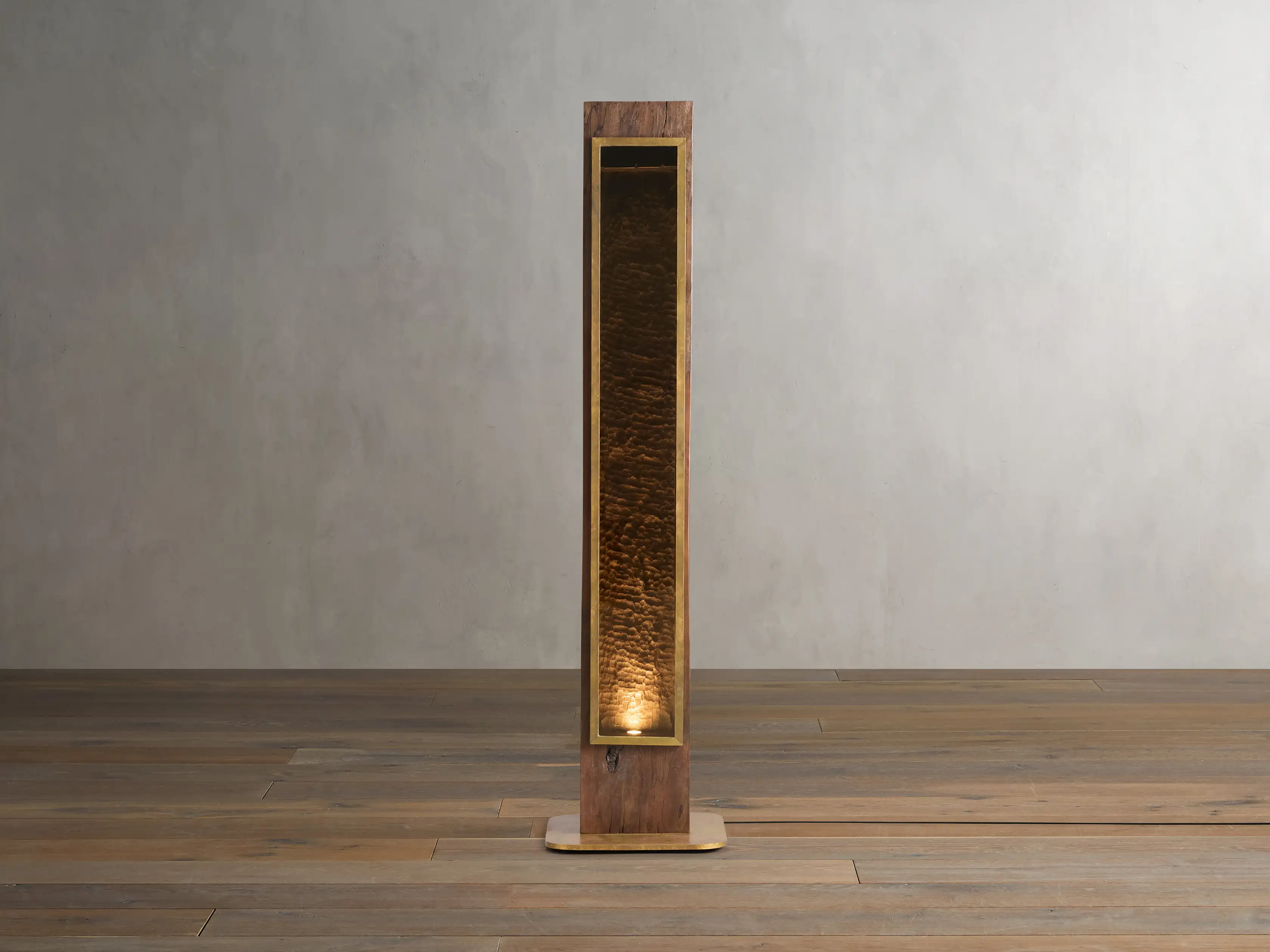 Vigas Floor Lamp